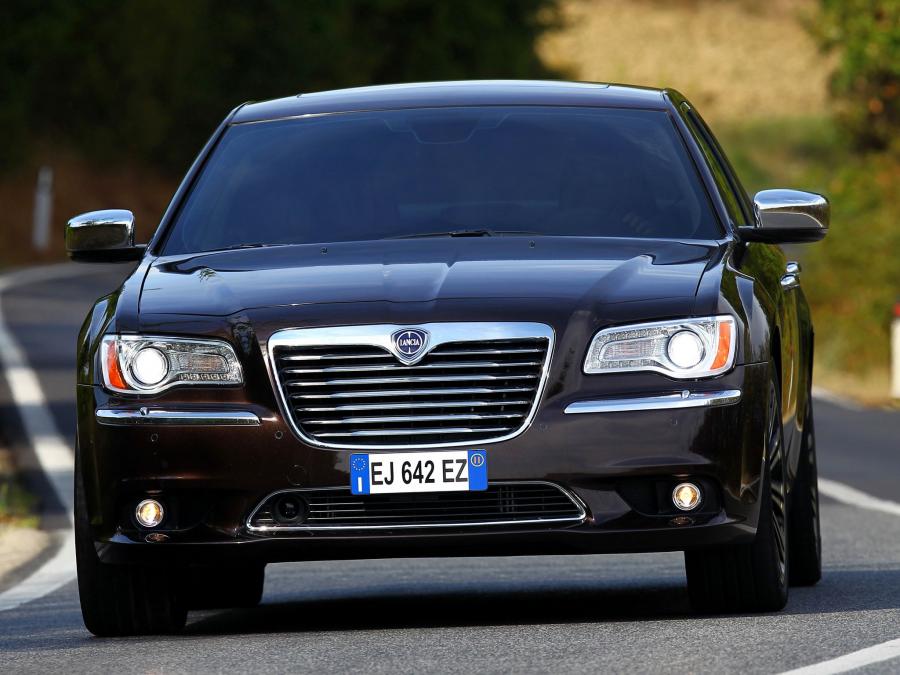  Lancia Thema 2011 года  (фото 68 из 77)